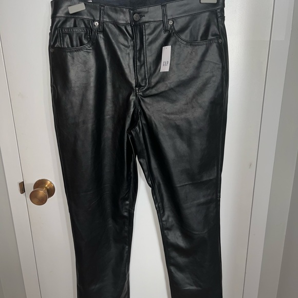 Woman’s Gap Faux leather vintage slim high rise pants. Size 32/ 14 Regular Black - Picture 7 of 14